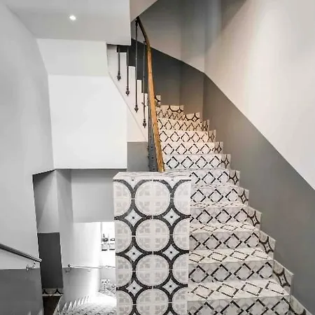 New Close To The Apartment *