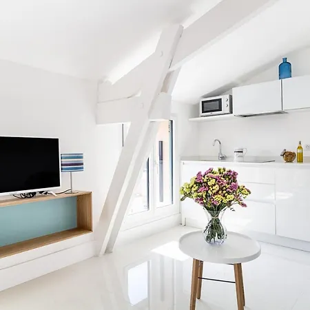 Apartment New Close To The